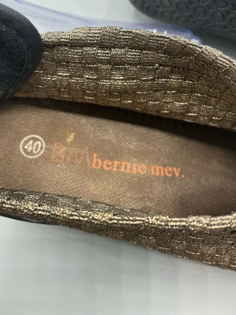 bernie mev. Bronze Woven Wedge Booties Comfort stretch Slip-On Wedge, size 40EU